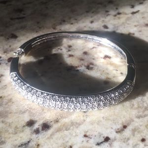 NWOT Silver tone and Rhinestone Bangle